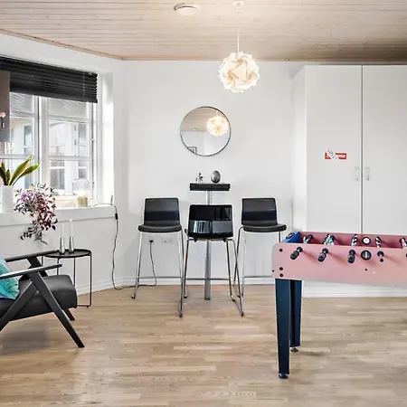 5 Bedroom Cozy In