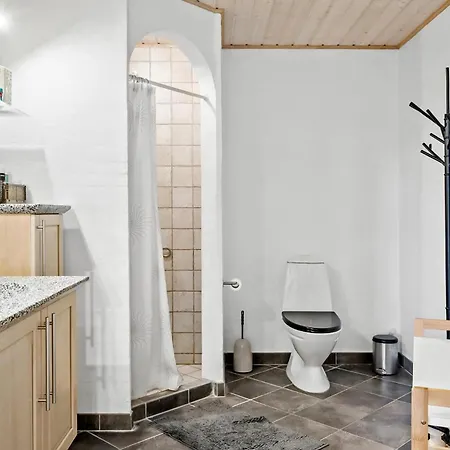 5 Bedroom Cozy In *